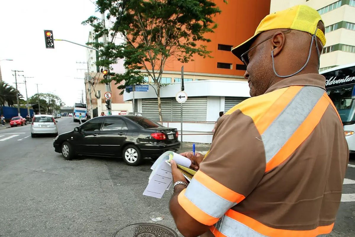 Desconto de 40% em multa de trânsito: veja o passo a passo para conseguir o benefício