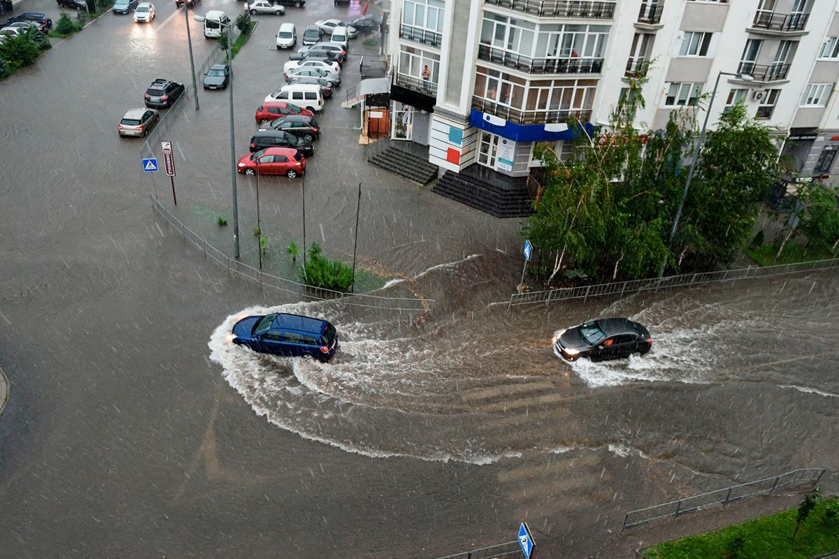 20 dicas de segurança para dirigir na chuva